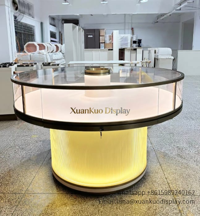 jewelry display counter and showcase with LED lighting for retail jewelry boutique