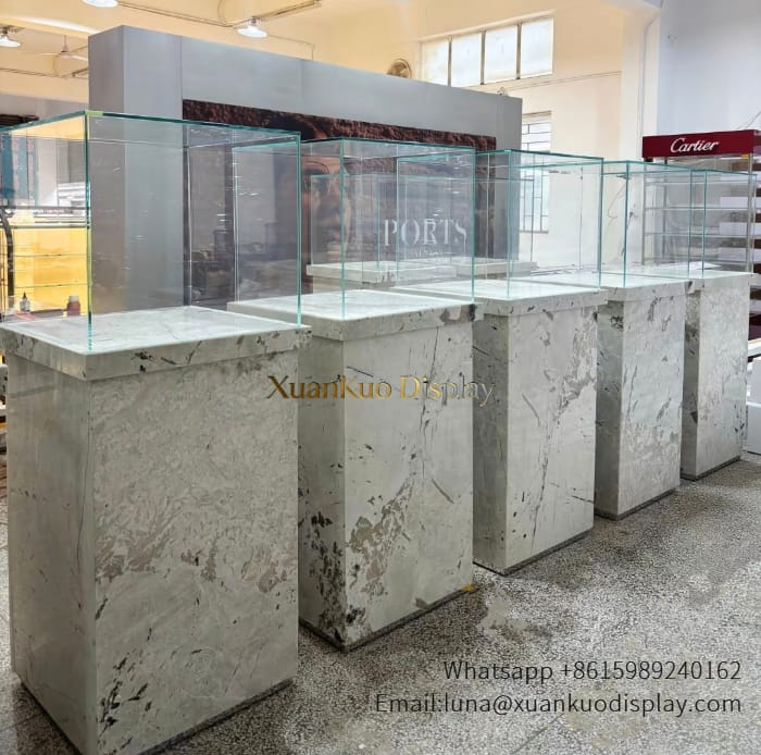 Jewelry Display Tower Luxury Retail Fixture for Boutique Shop